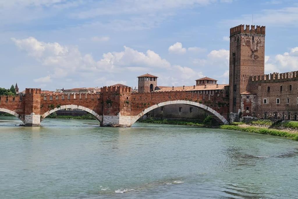 Queen Verona Luxury Apartment Εξωτερικό φωτογραφία